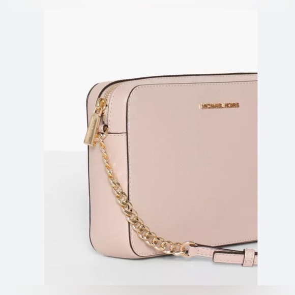 MICHAEL Michael Kors
Jet Set Large Saffiano Leather Crossbody. - Picture 5 of 9